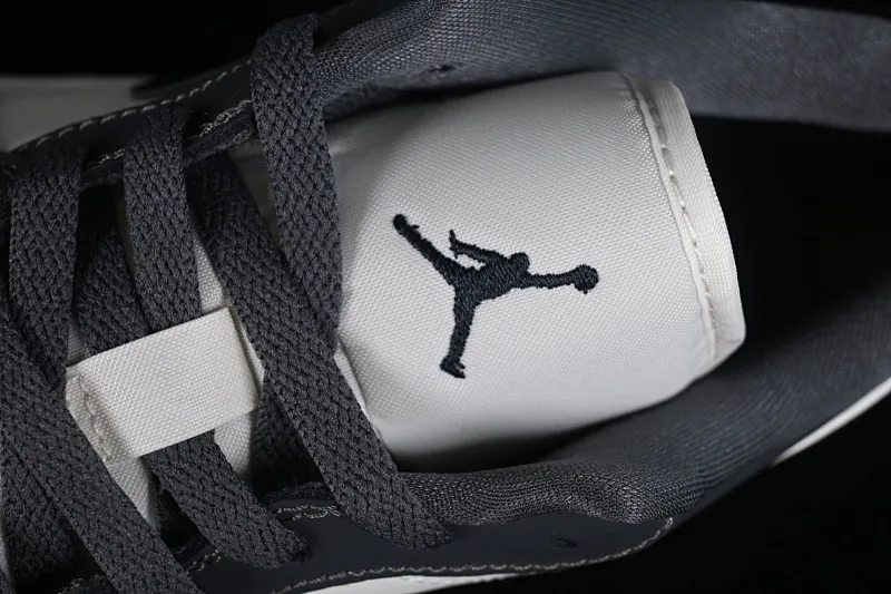 All categories Air Jordan Jordan series basketball shoes Air Jordan 1 Low G version pure original Air Jordan 1 Low "Dark Grey" AJ1 Joe 1 dark gray white low-top cultural casual sneakers DC0774-102